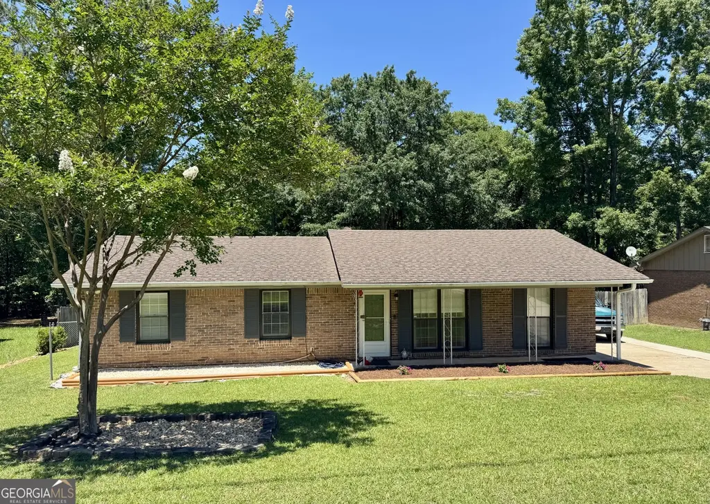 926 Linda Ln