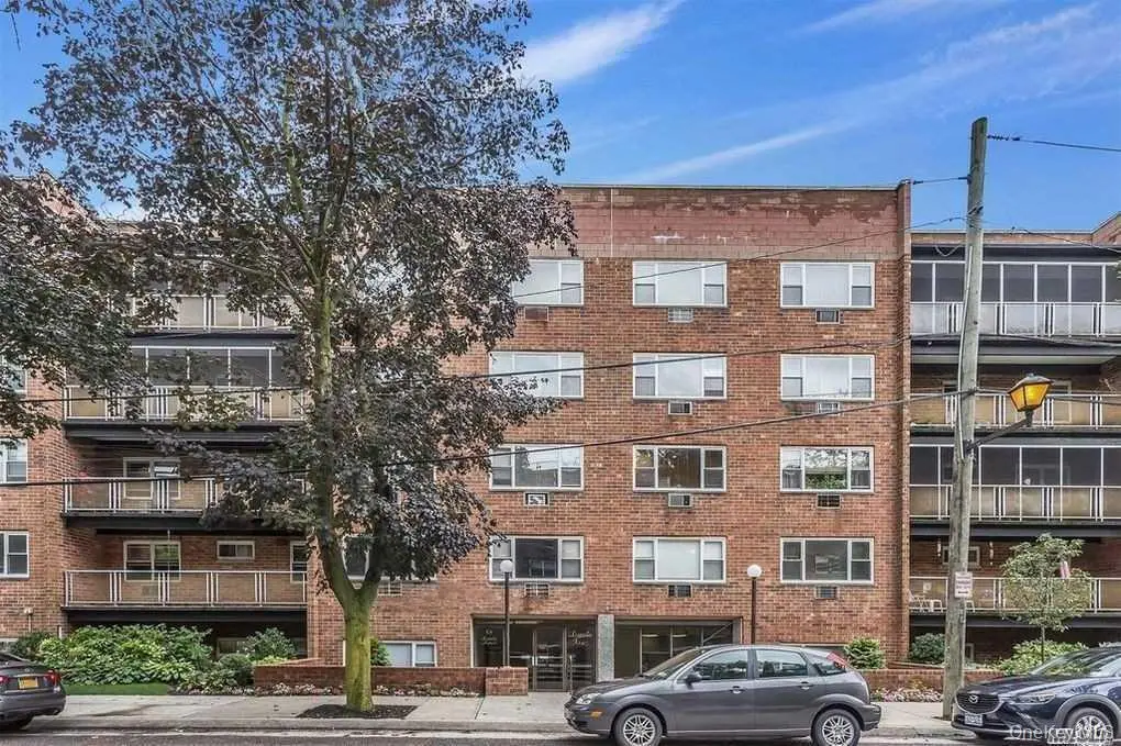 101 Lincoln Ave Unit 1R