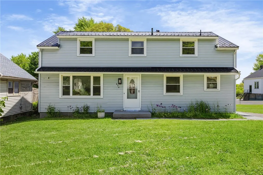 674 Merchants Rd