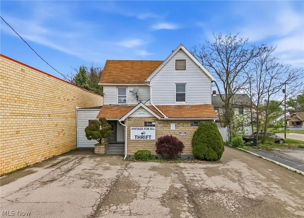 2840-2842 Mahoning Ave
