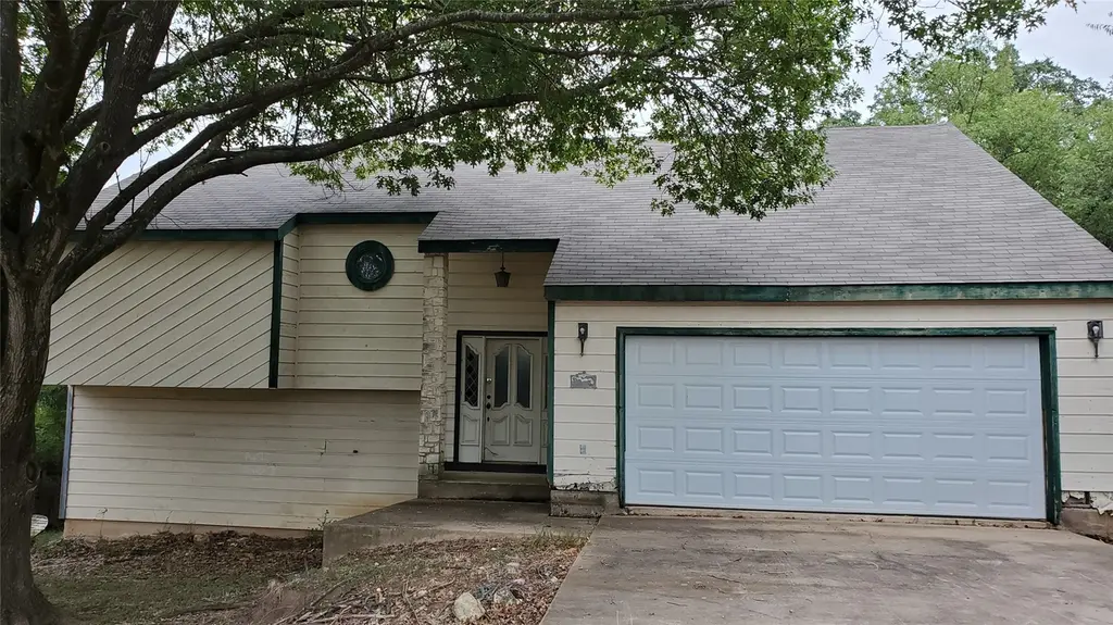 106 Potomac Cir