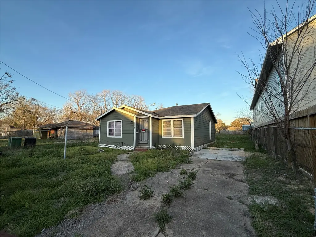 9117 Brandon St
