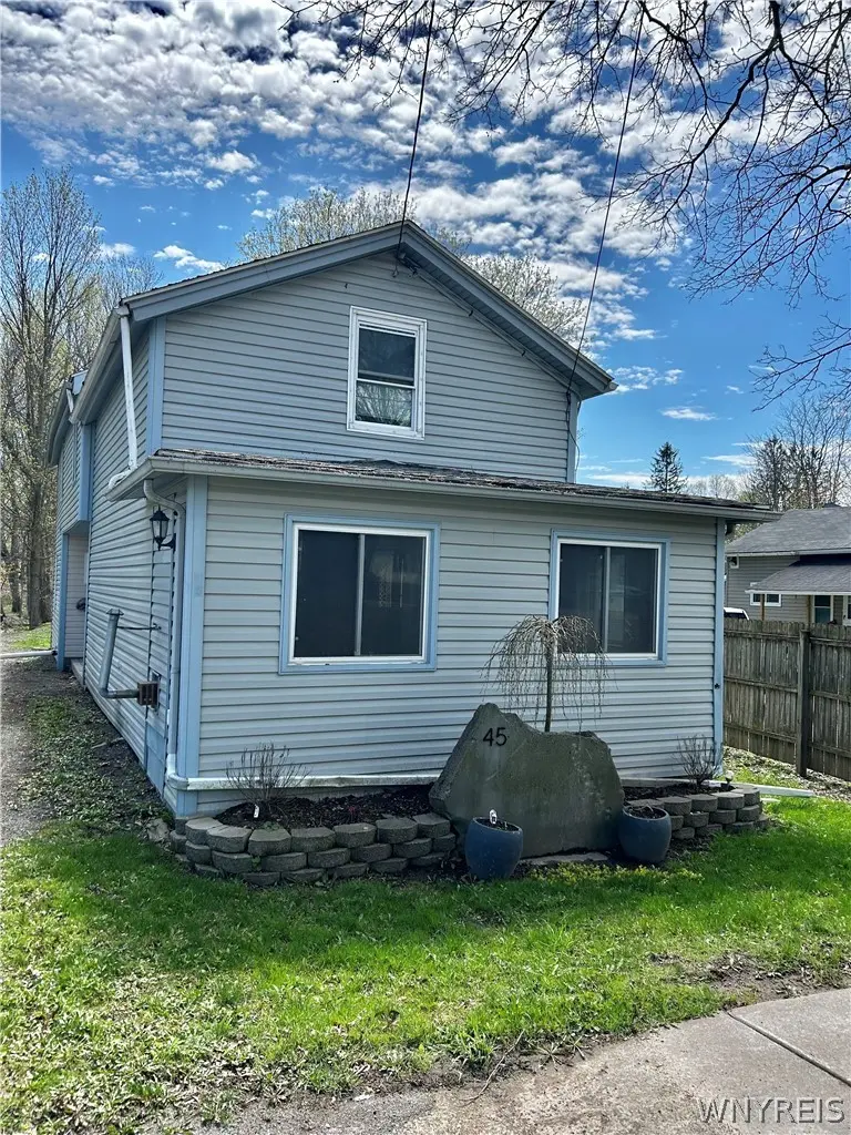 45 E Main St
