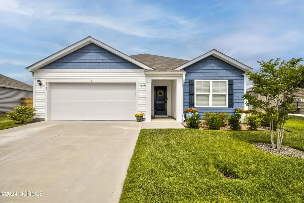 1720 Whooping Crane Dr NE