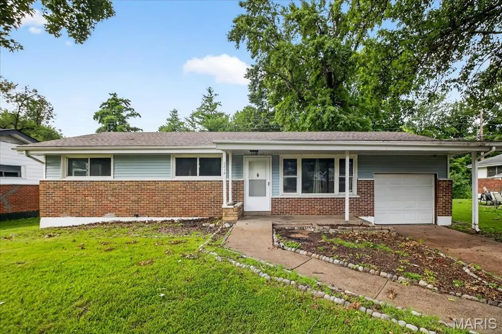 2212 Collett Dr