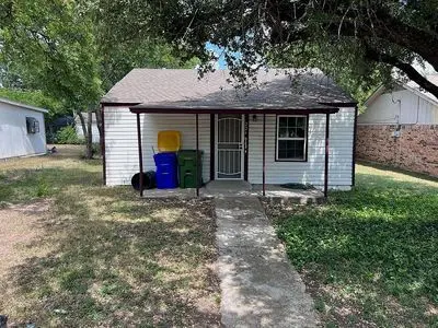 224 West Pl