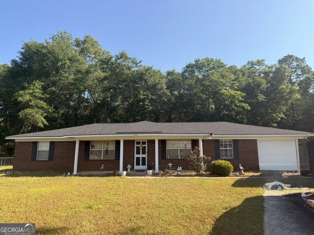 306 Ash Ct