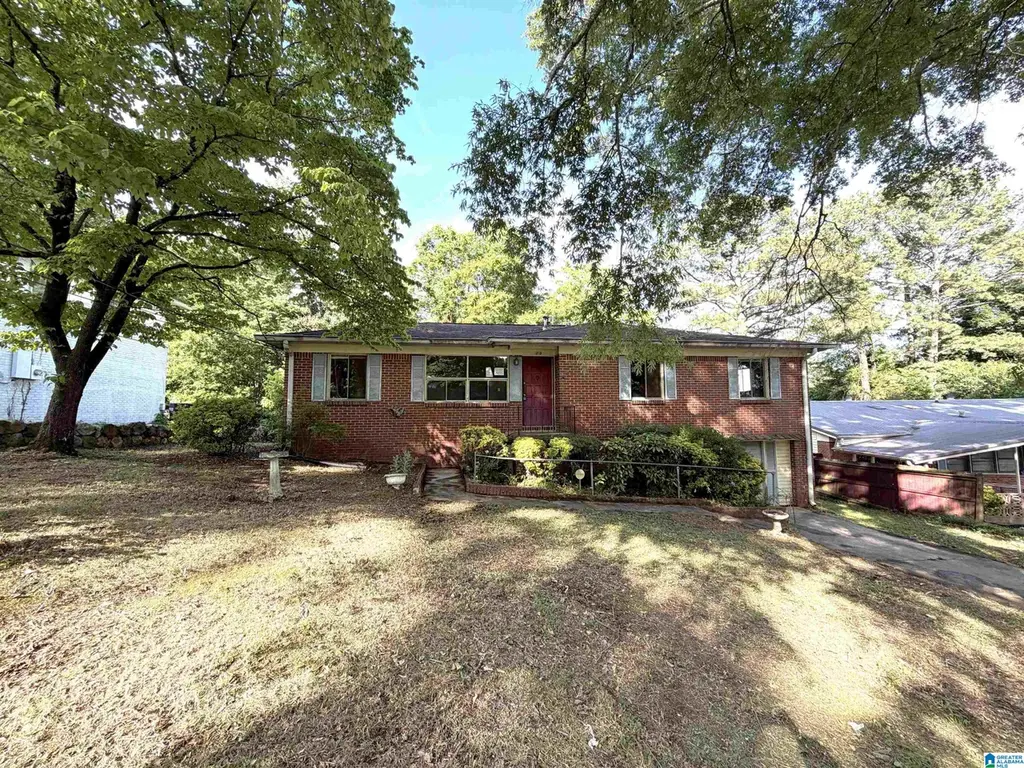 1313 Hatfield Ln