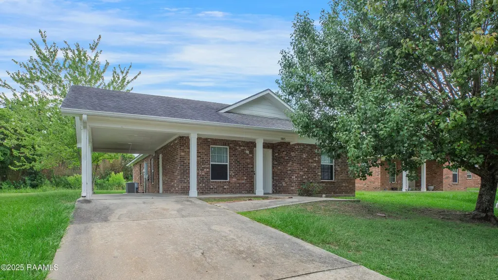 1012 West End Dr