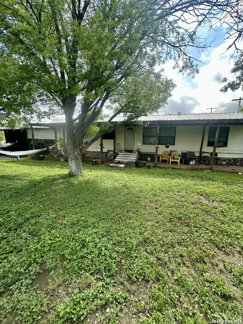 906 EL Paso St