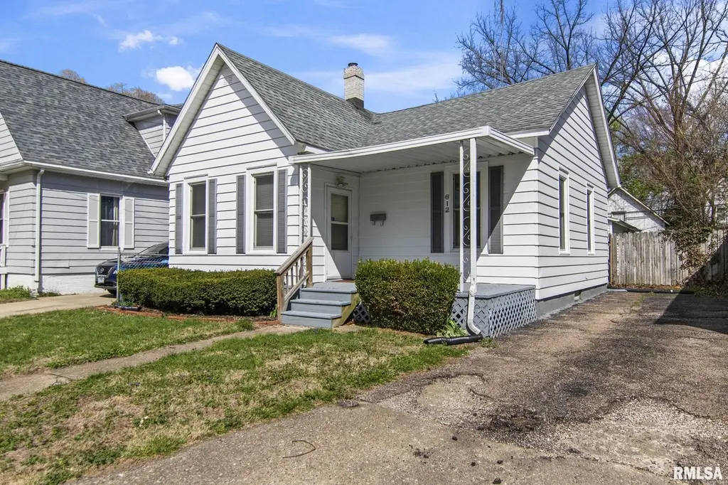 612 S English Ave