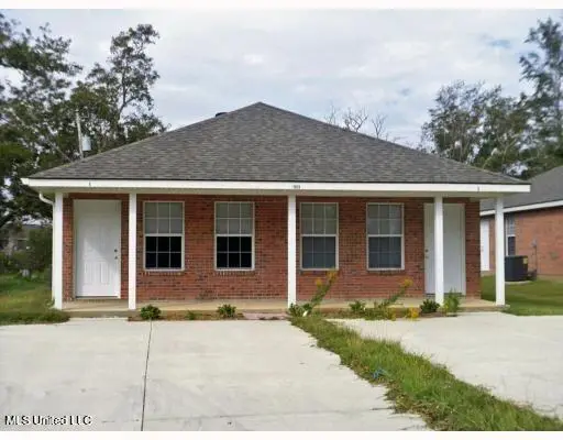 1911 48th Ave Unit A & B
