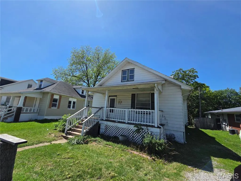 2900 W Main St