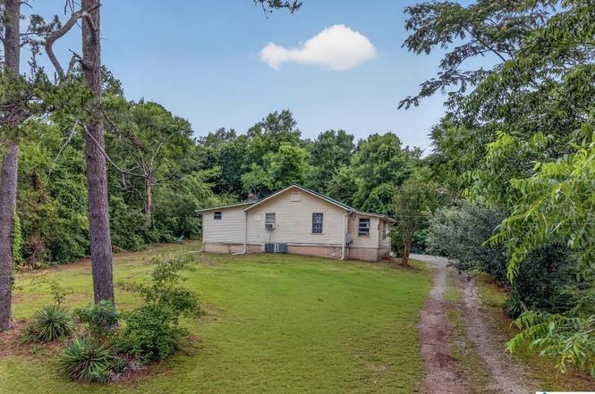 1000 Cedar Springs Rd
