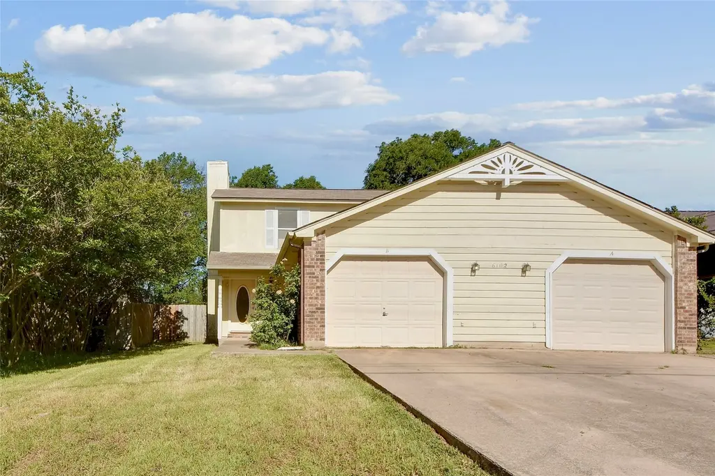 6102 Parkwood Dr