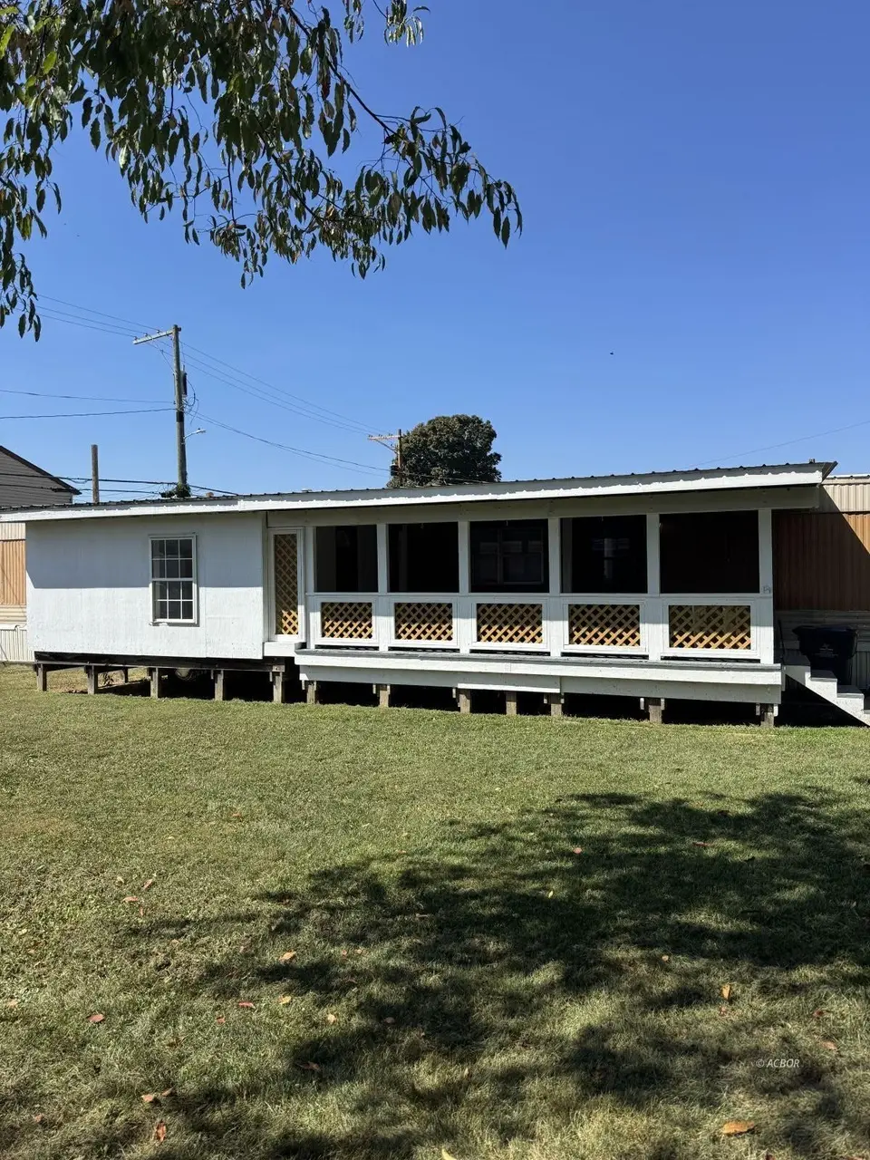 1137 Poplar