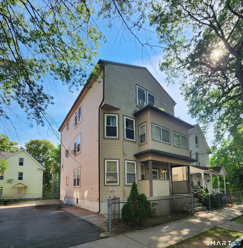 24 Hazel St
