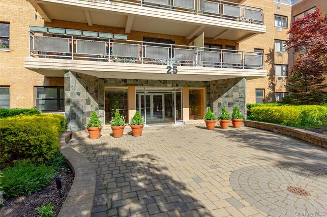 25 Park Pl Unit 2G