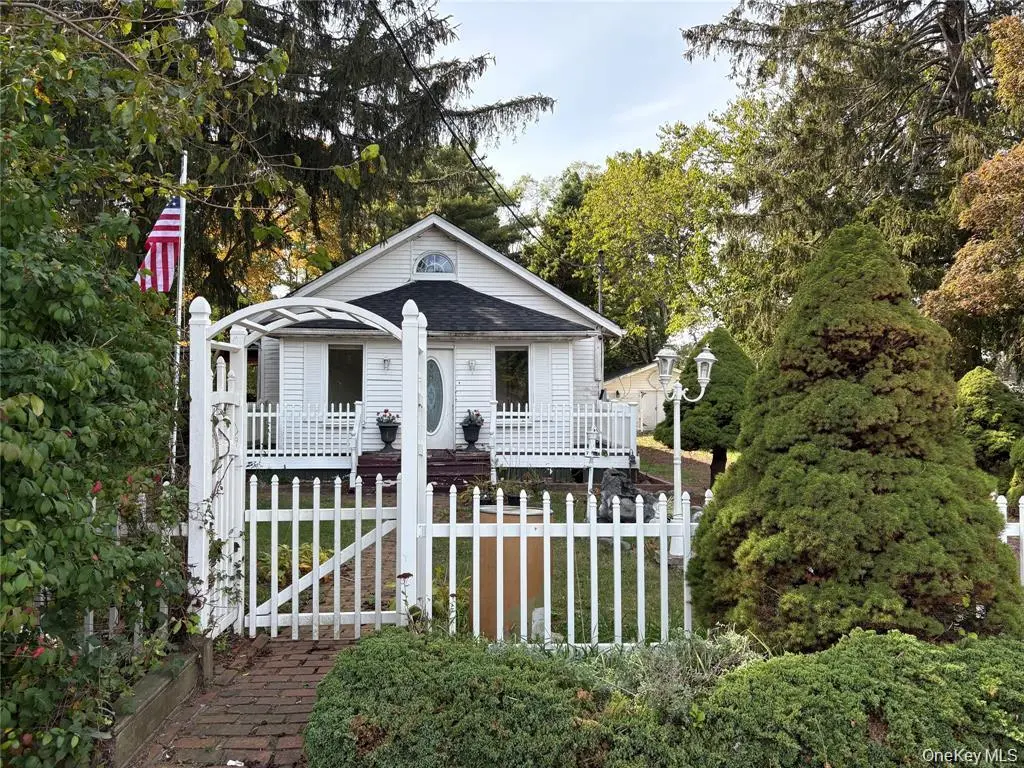 2408 Pine Ave