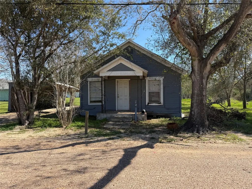 712 N Mccarty Ave