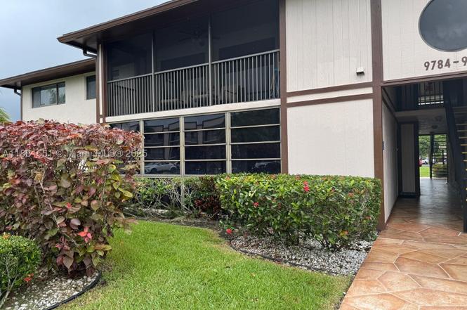 9794 N Belfort Cir #202