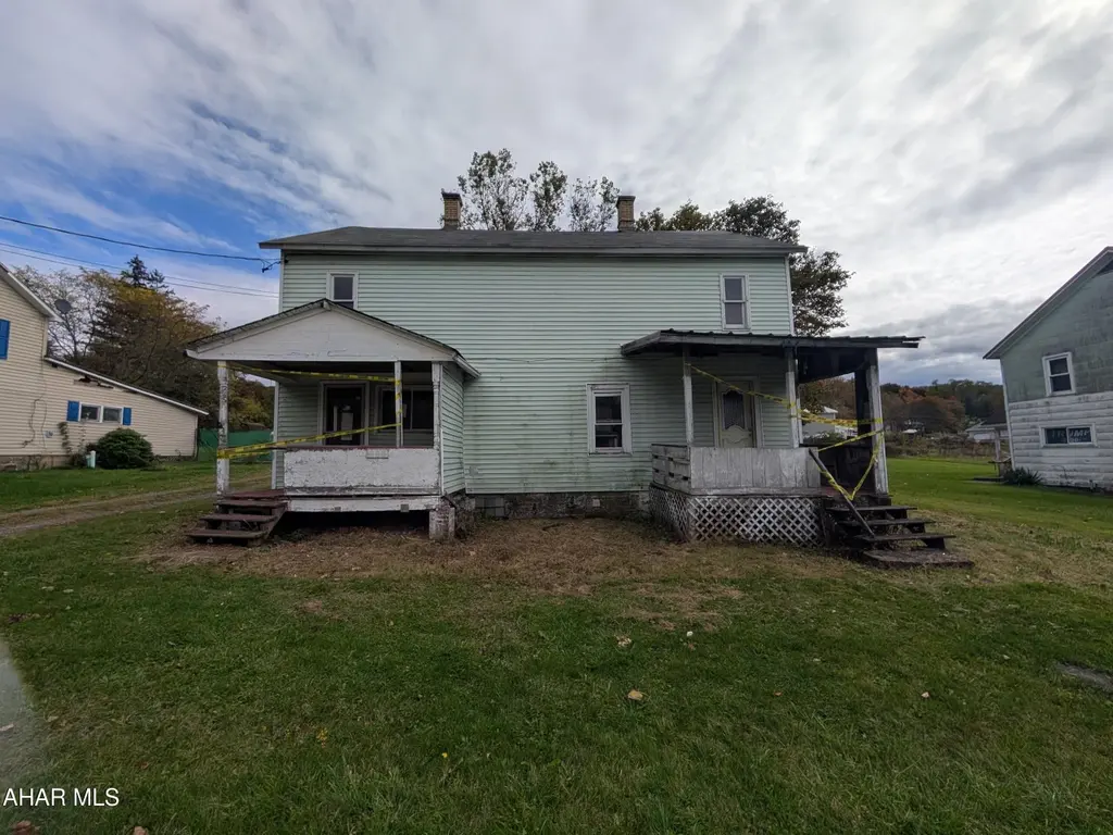 137 Boyd St