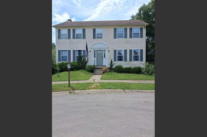 1104 Clovelly Ct
