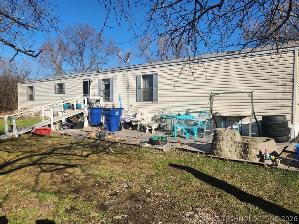 414 E Golden Ave
