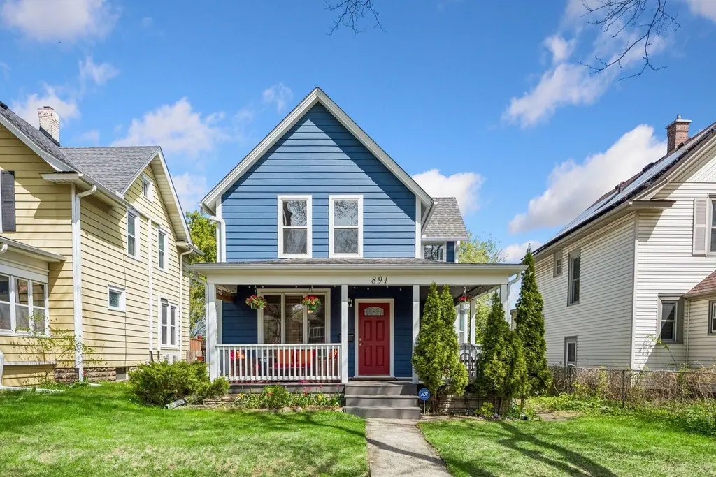 891 Carroll Ave