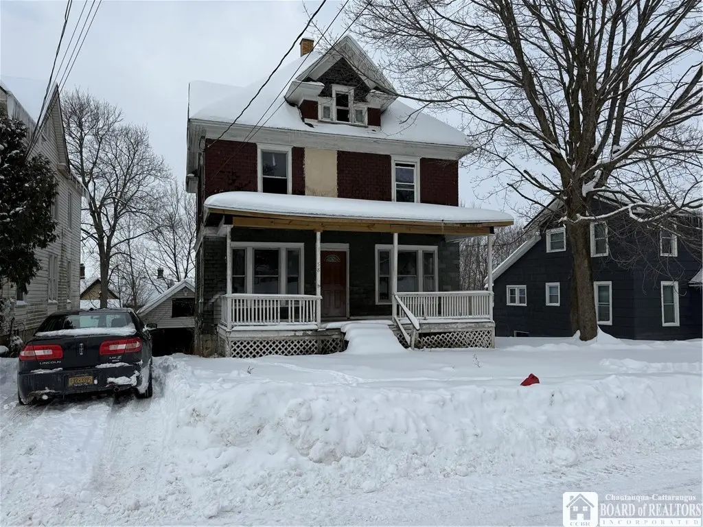58 Bemus St