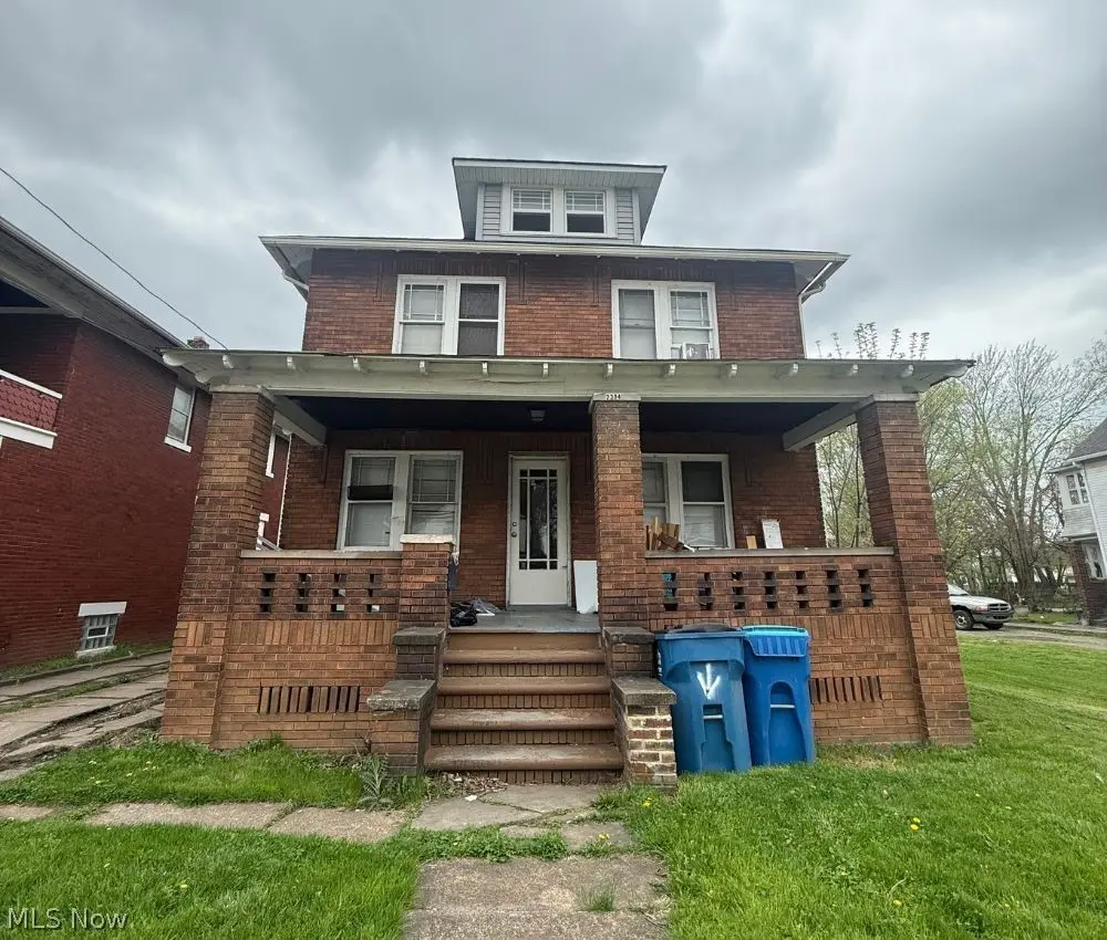 2394 Elyria Ave
