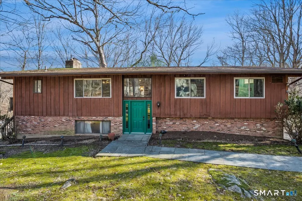 251 Saddle Hill Rd