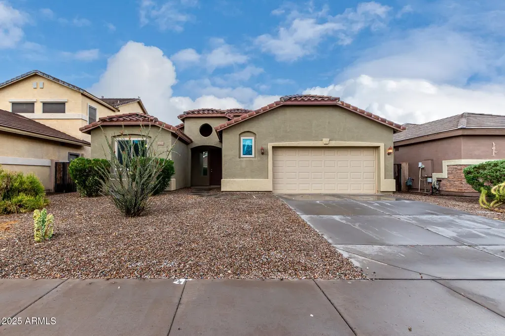 18305 N Larkspur Dr