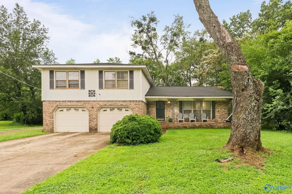 2912 Moss Rd