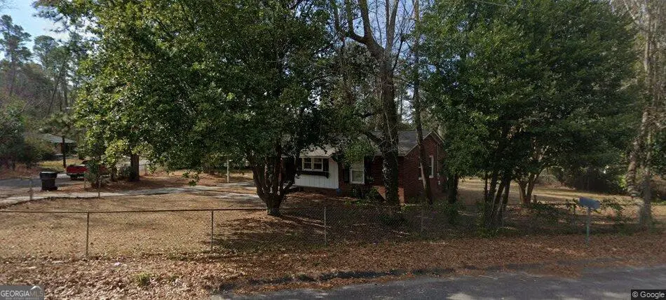 2309 Sumac Dr
