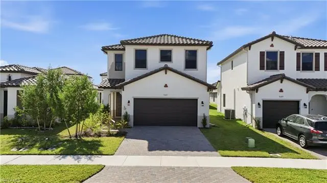 5601 Cobalto Way