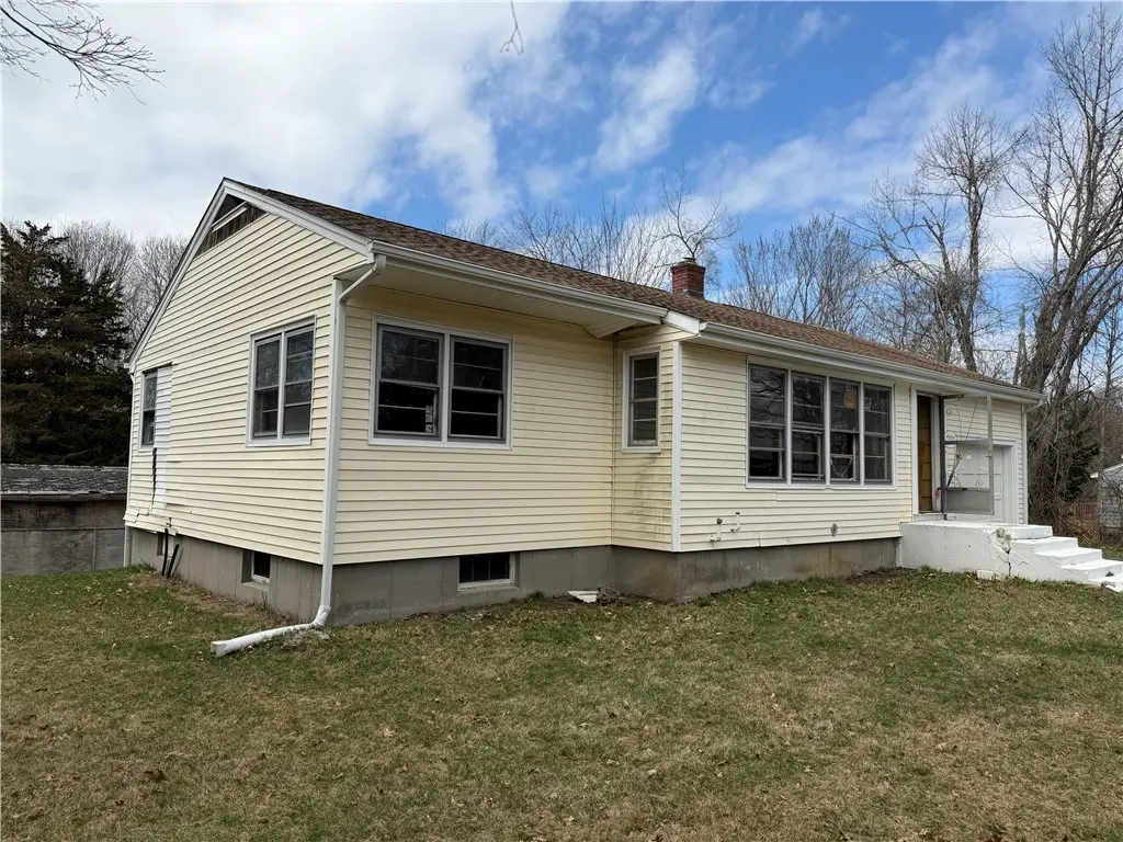 21 Nichols Ln