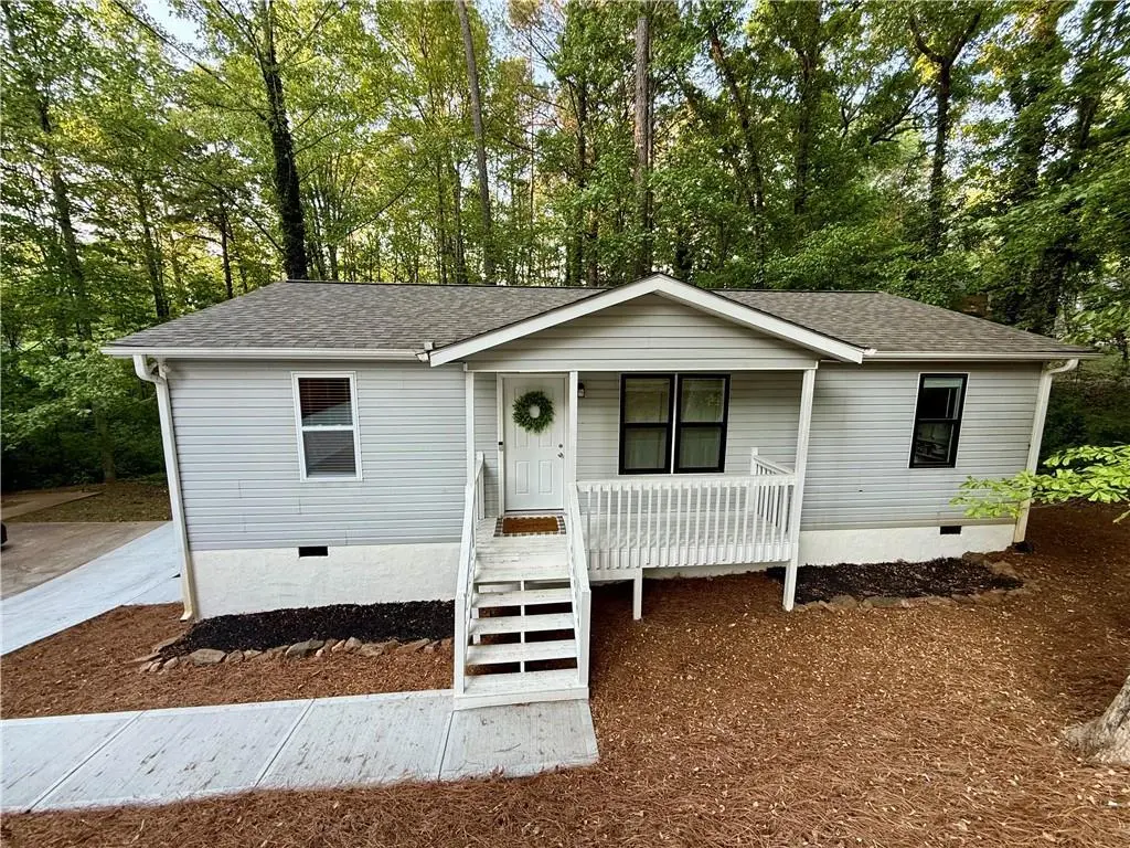 140 Rosewood Dr