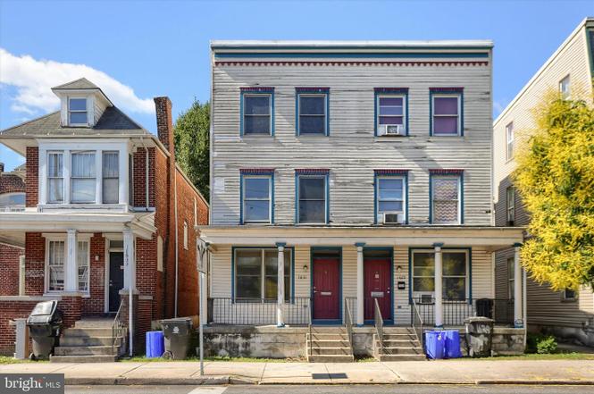 1631 Derry St