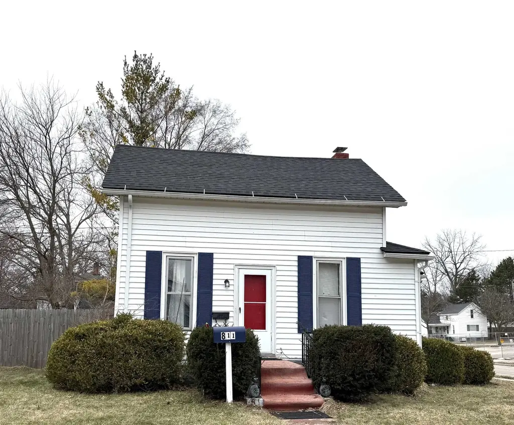 811 Litchfield St