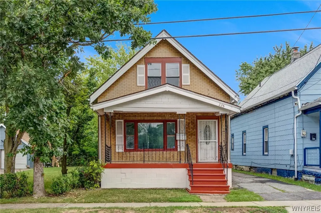 235 Courtland Ave