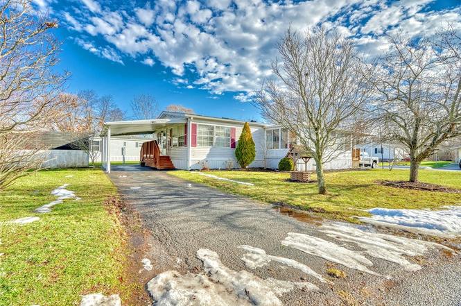 544 Rockview Dr