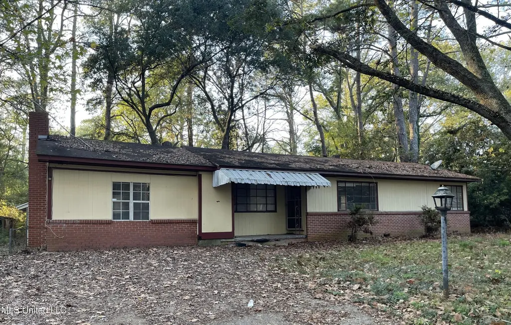 3315 Rosemary Ave