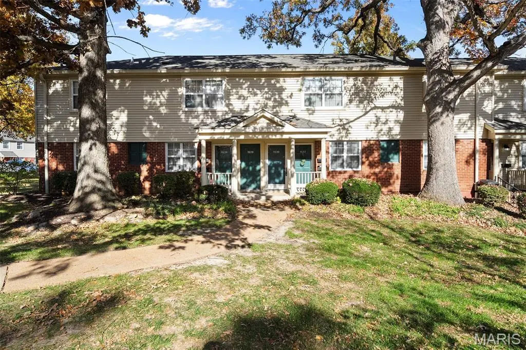 1530 Swallow Dr