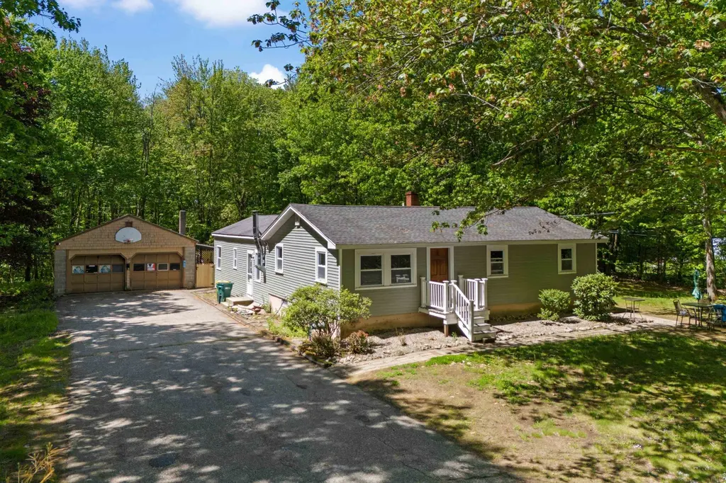 125 Blackwater Rd