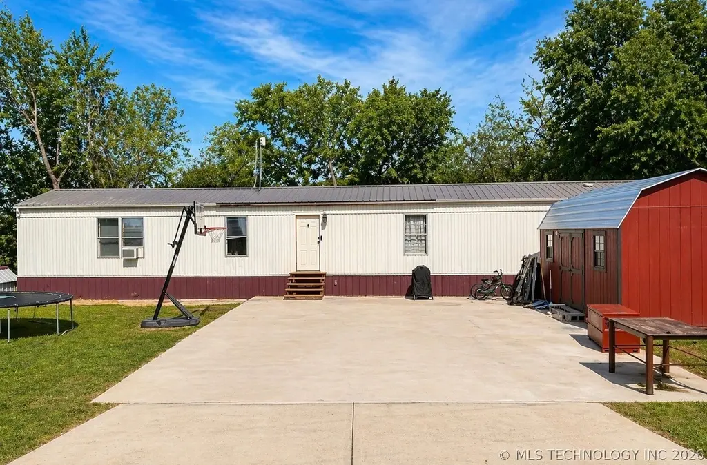 13445 New Lake Rd