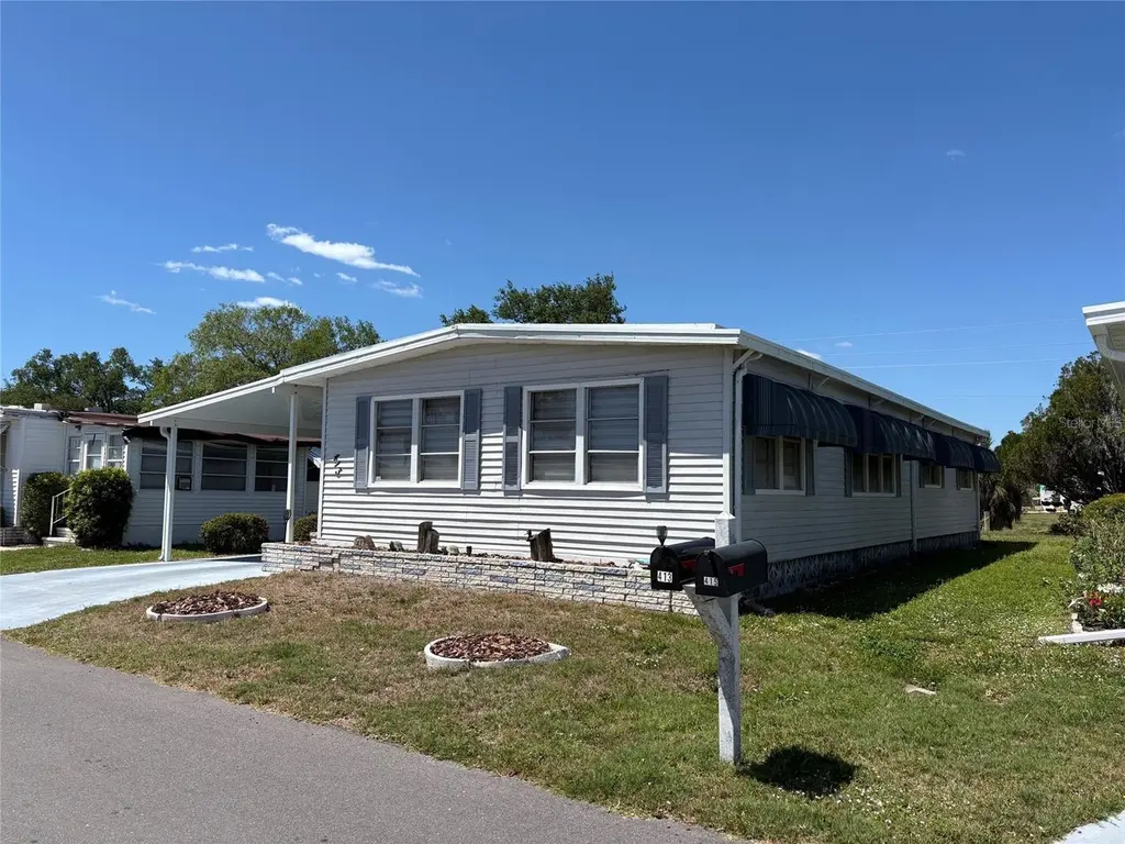 413 Cervina Dr N