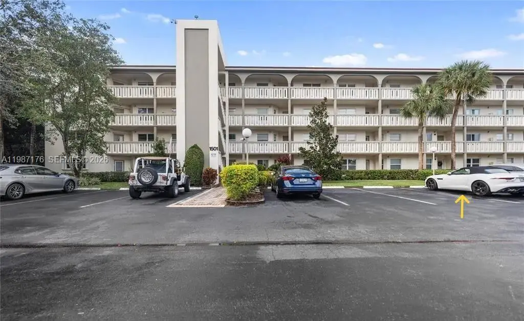 1501 Cayman Way Unit A4