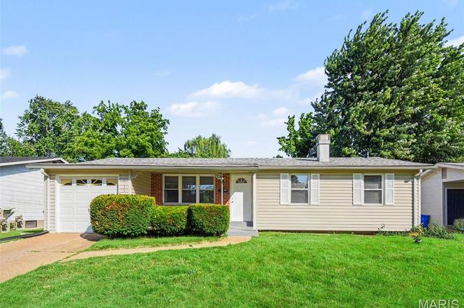 2125 Collier Dr