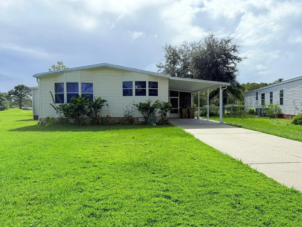 220 Ellsworth Dr